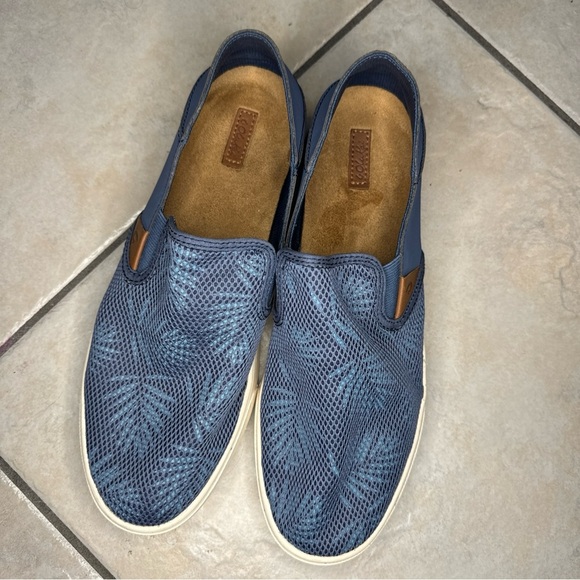 Women’s Olukai Blue Palm slip ons size 10 - Picture 2 of 9